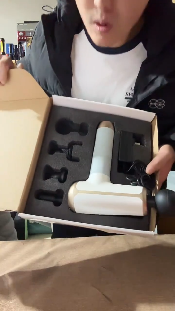 筋膜枪一套嘎嘎好