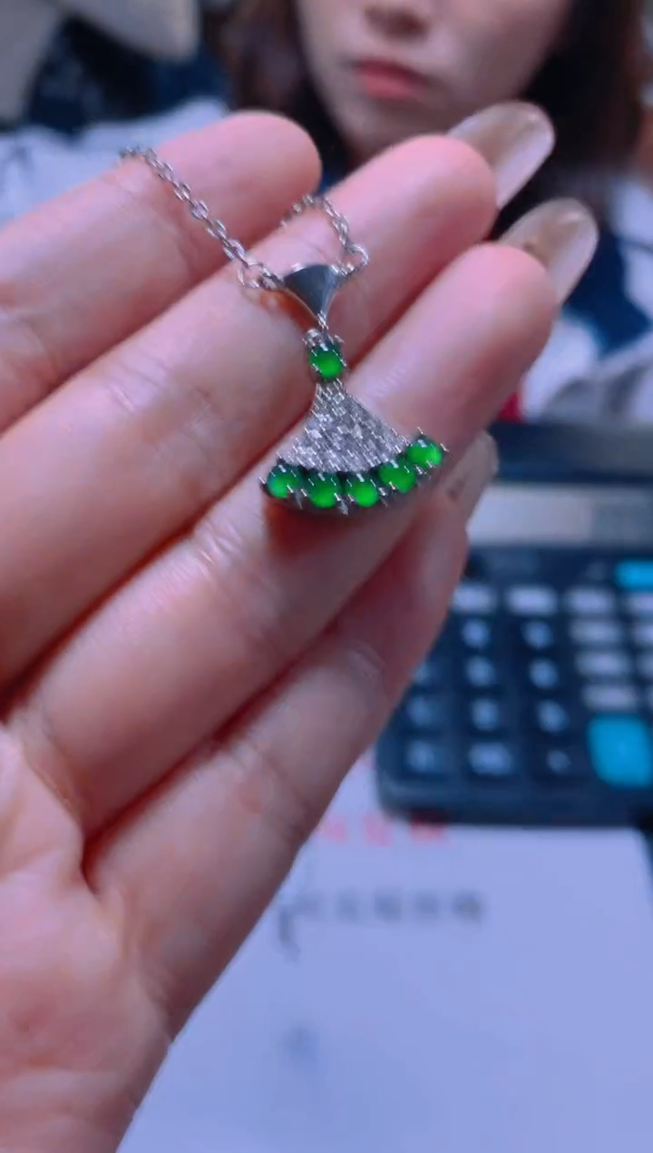 颈饰未镶嵌翡翠多样性发一