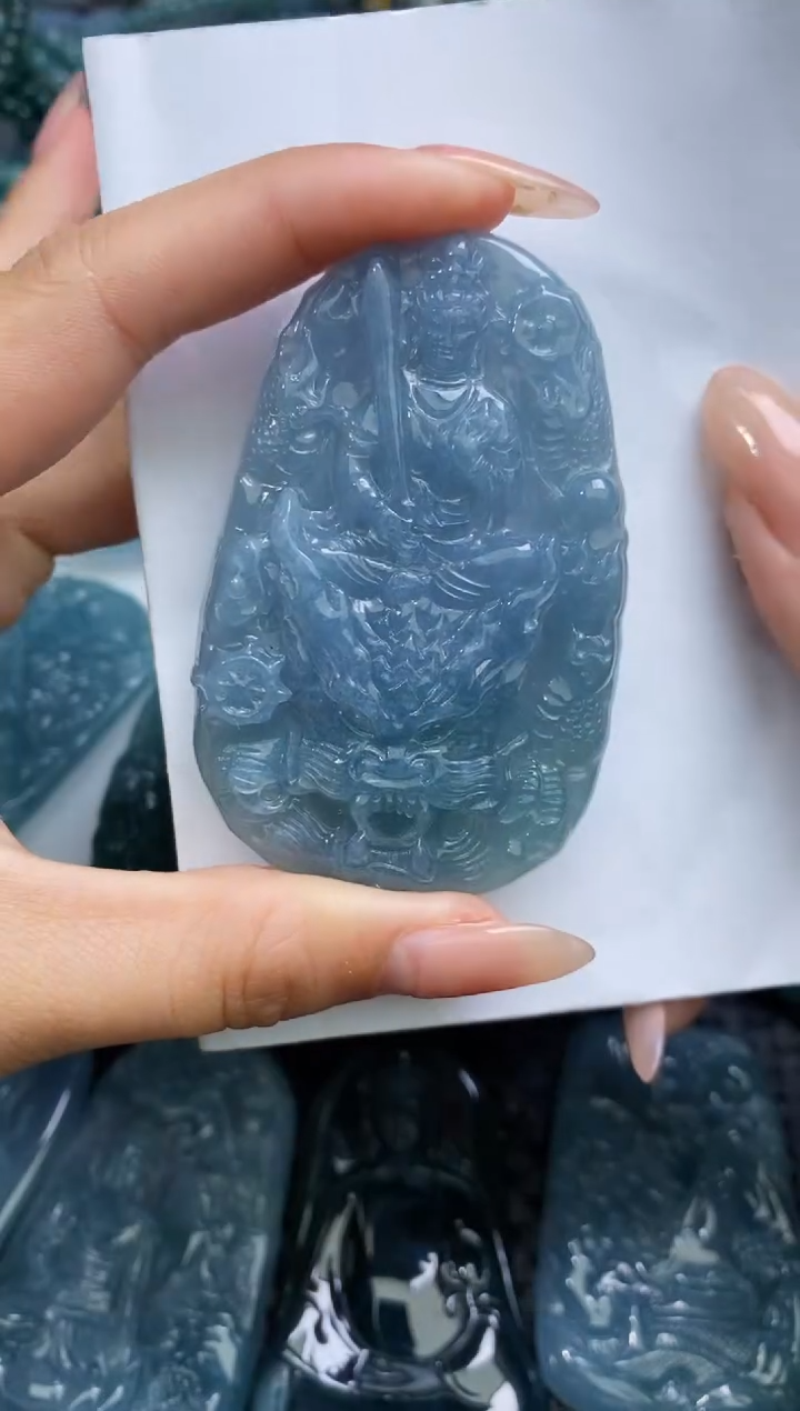 【闪购商品】翡翠颈饰未镶嵌          