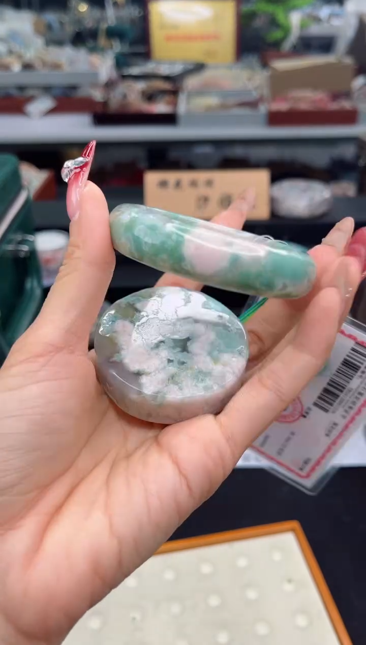 【闪购商品】石英质玉手镯未镶嵌55圈口（赠品镯心）2S9222