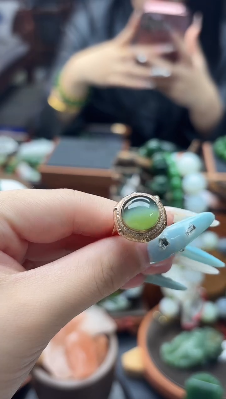 18K金镶嵌戒指和田玉董小姐推荐 多样性发货 拍一发一by