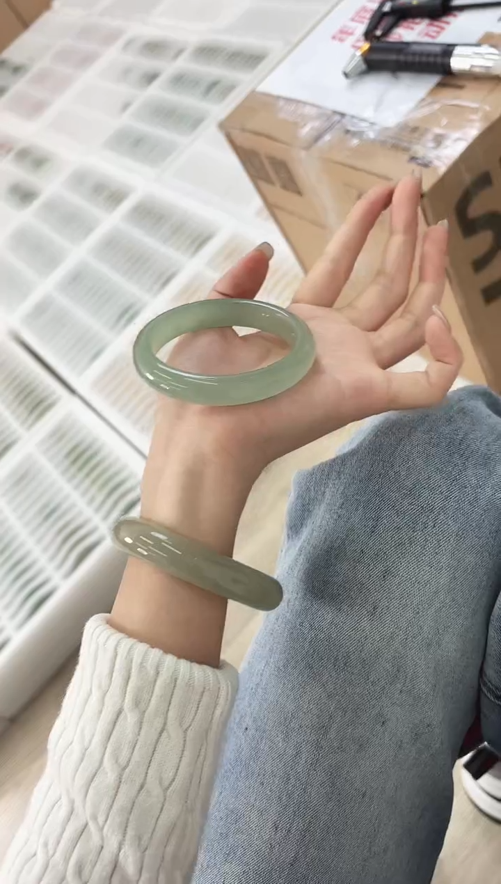 未镶嵌手镯石英质玉29-58D