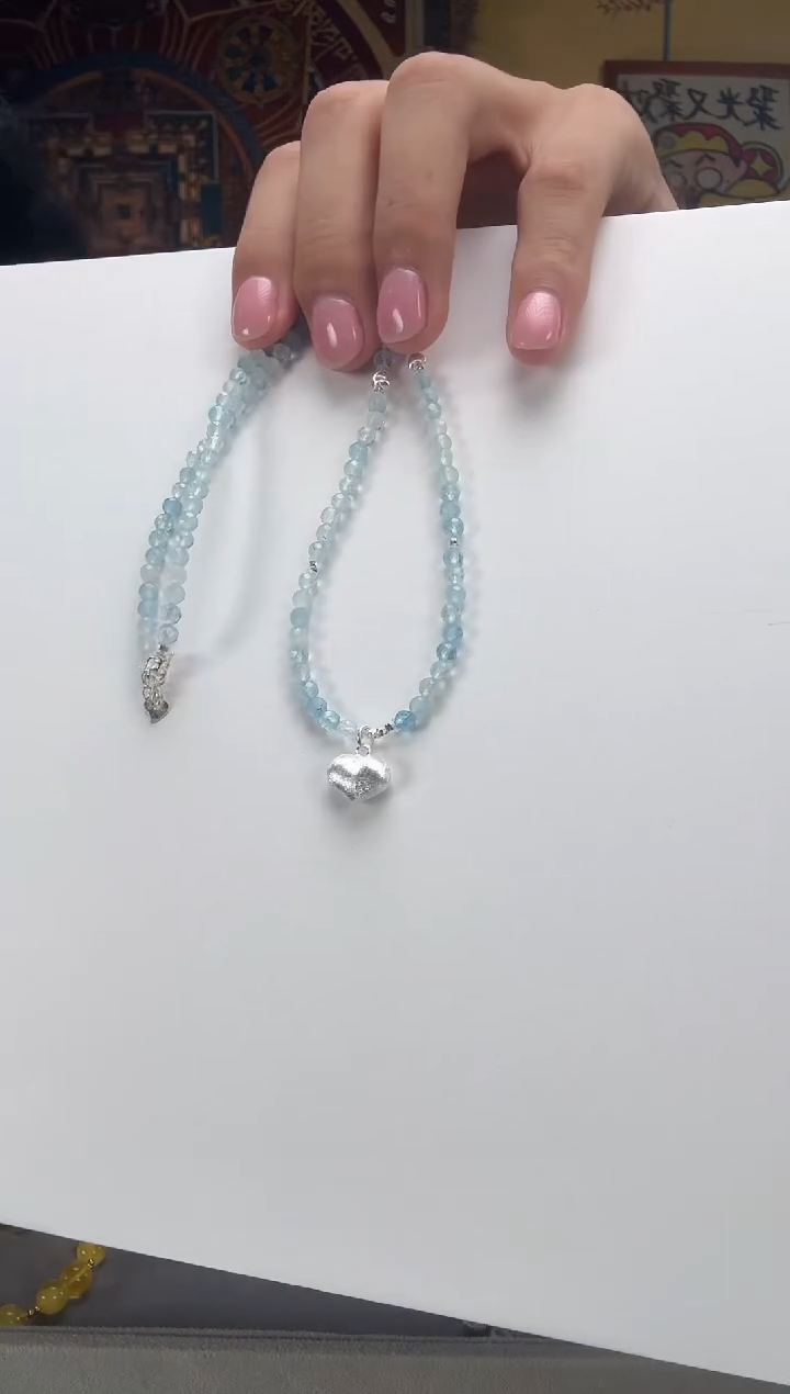 银S925镶嵌颈饰水晶海蓝宝S925银爱心项链