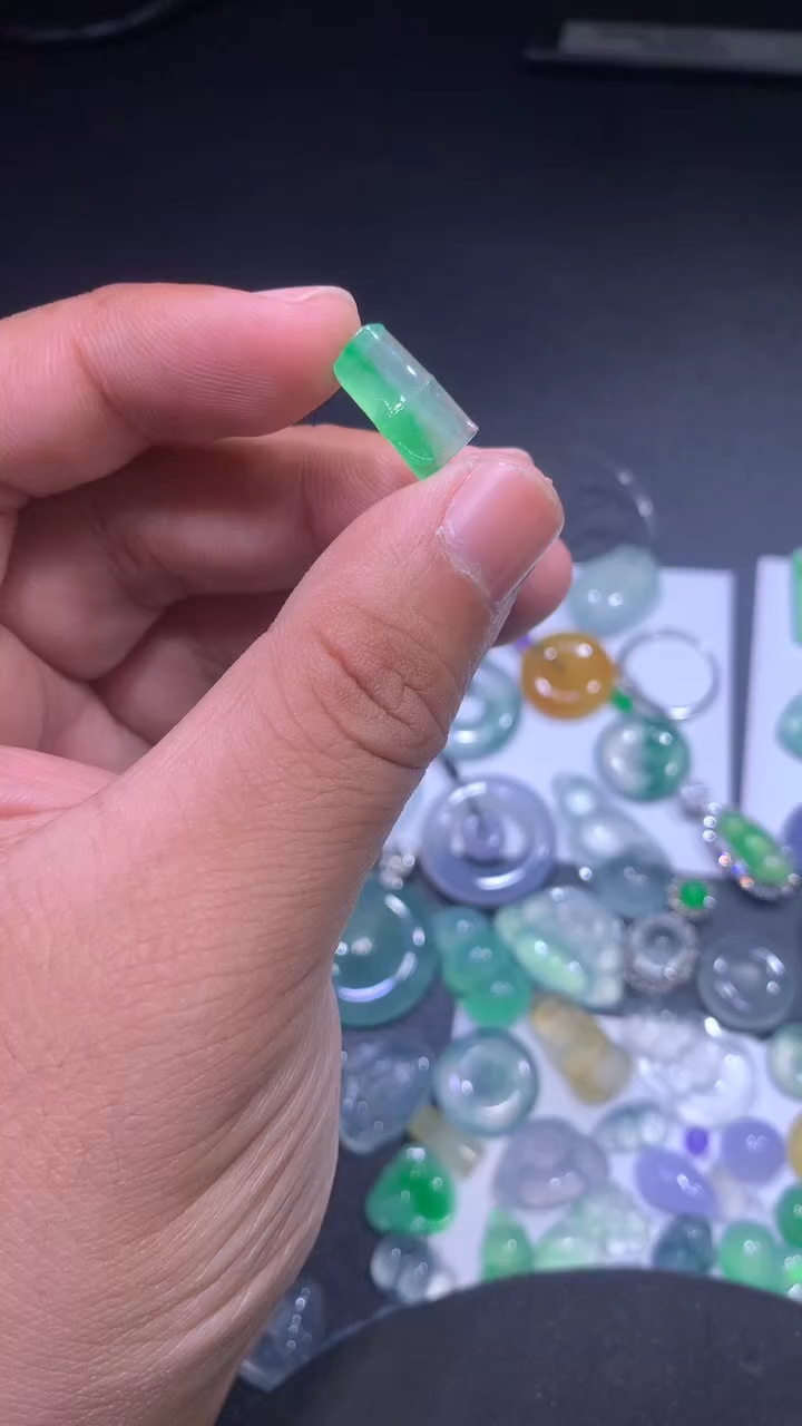 颈饰未镶嵌翡翠竹节