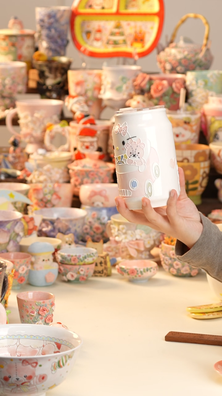 摆件陶景德镇釉下彩手绘设计师款陶瓷