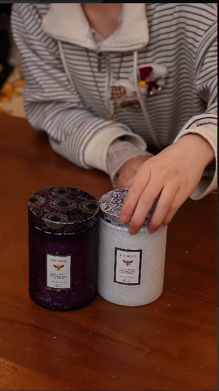 陶124BYME 浮雕杯精油香薰蜡烛-白茶水蜜桃+乌木沉香400g