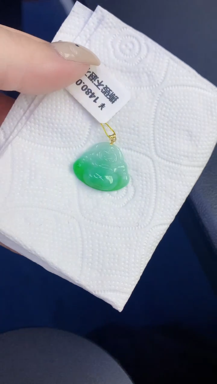 颈饰18K金镶嵌翡翠缅甸天然翡翠A货