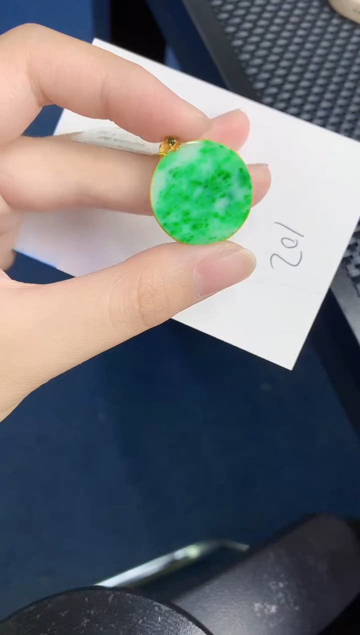 【闪购商品】翡翠颈饰18K金镶嵌000000000