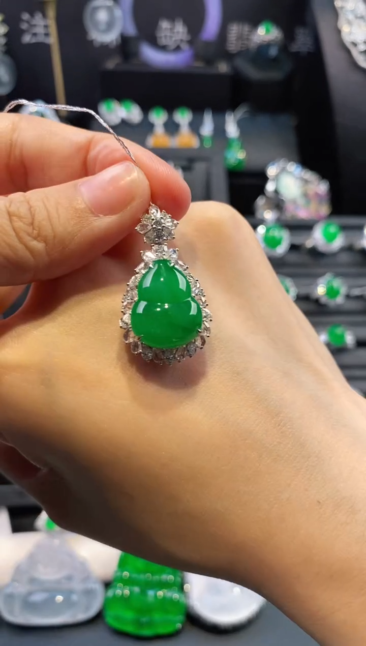 翡翠18K金镶嵌吊坠(不含链)葫芦吊坠5143001