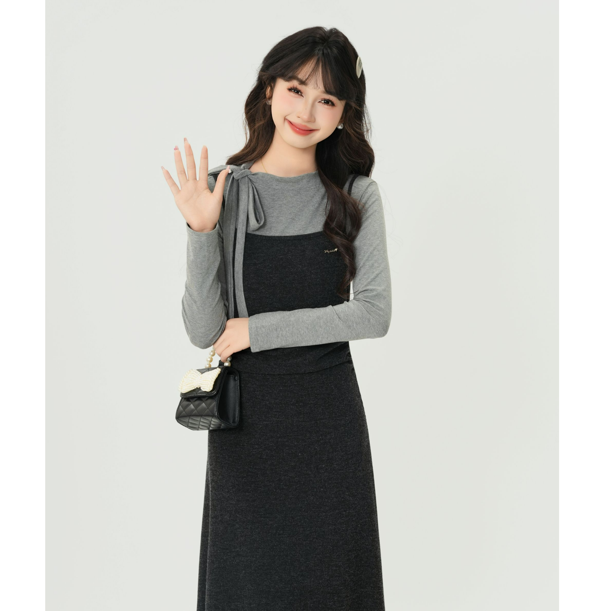 慕兔春季新款韩版中长款休闲外搭吊带连衣裙+短款打底T恤两件套