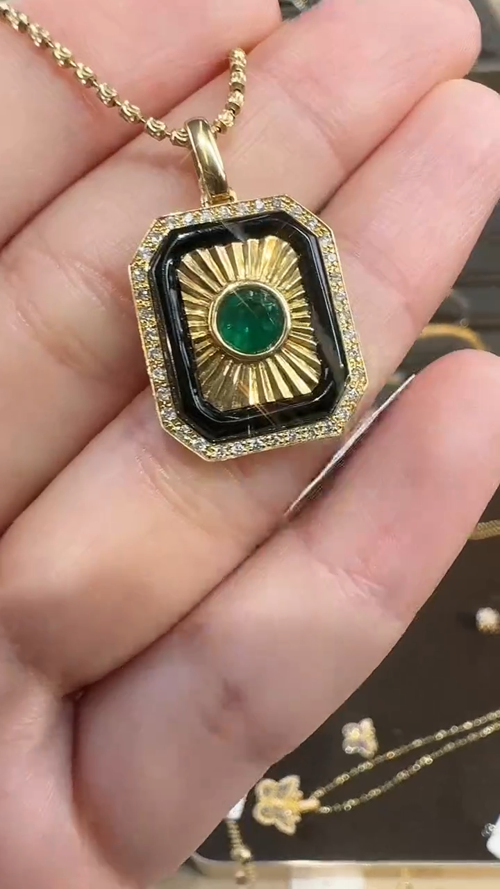 【闪购商品】祖母绿吊坠(不含链)18K金镶嵌祖母绿吊坠