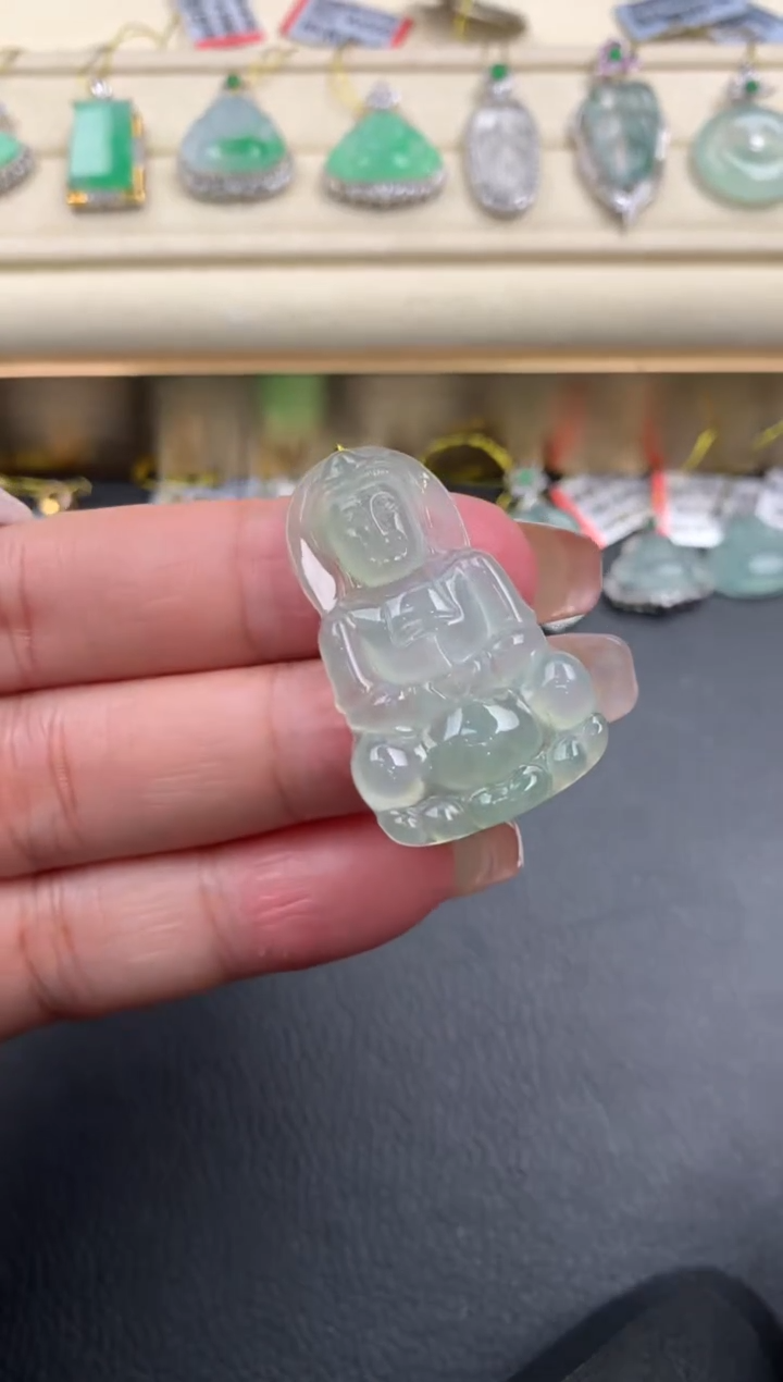 【闪购商品】翡翠颈饰未镶嵌Q75