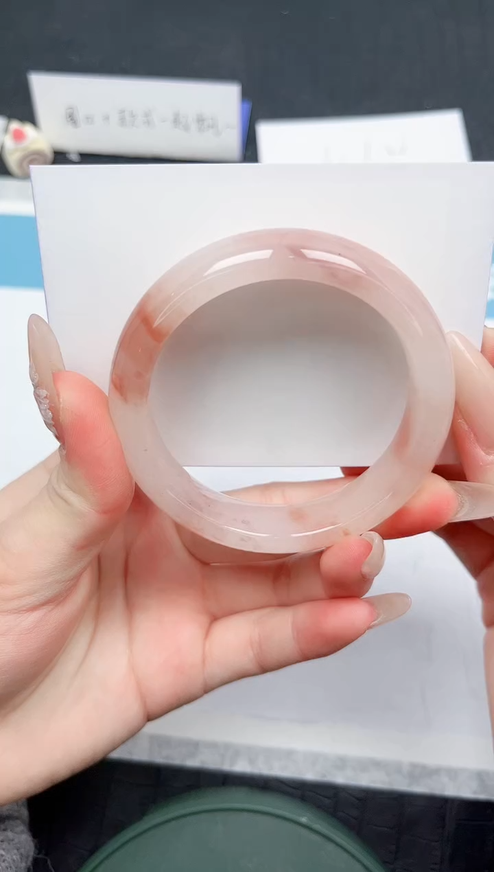 【闪购商品】石英质玉手镯未镶嵌59-54