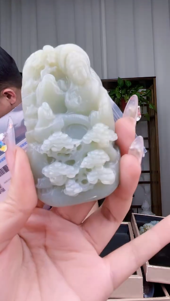 【闪购商品】和田玉挂件未镶嵌拍一发一，多样性发货！