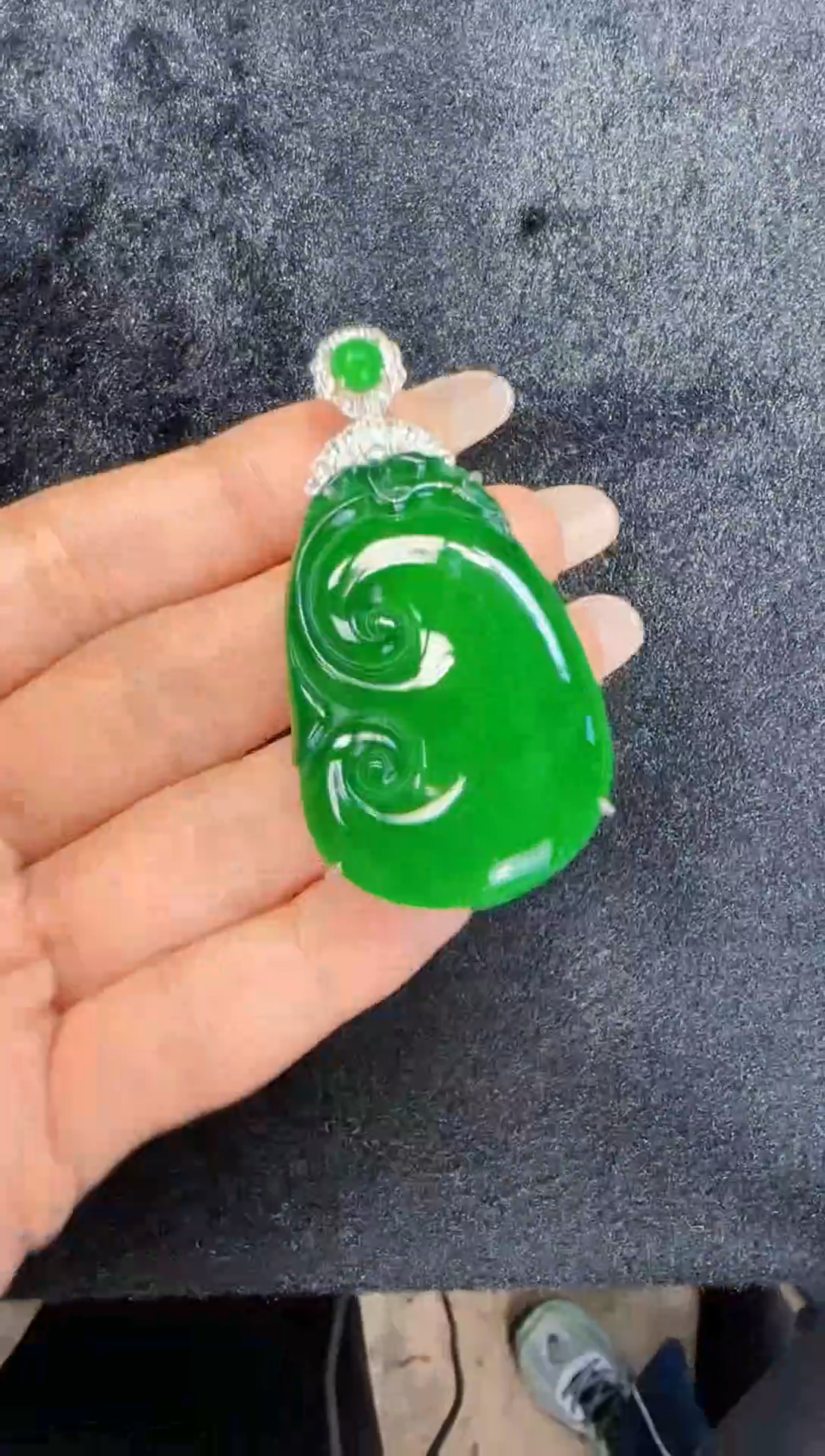 定制翡翠未镶嵌翡翠吊坠105