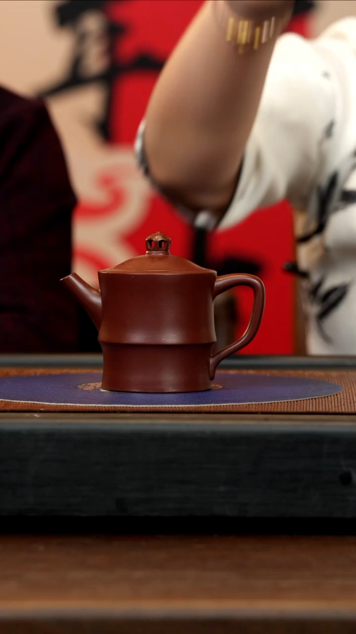 【闪购商品】紫砂茶壶LHQ 紫朱泥 步步高升 220cc