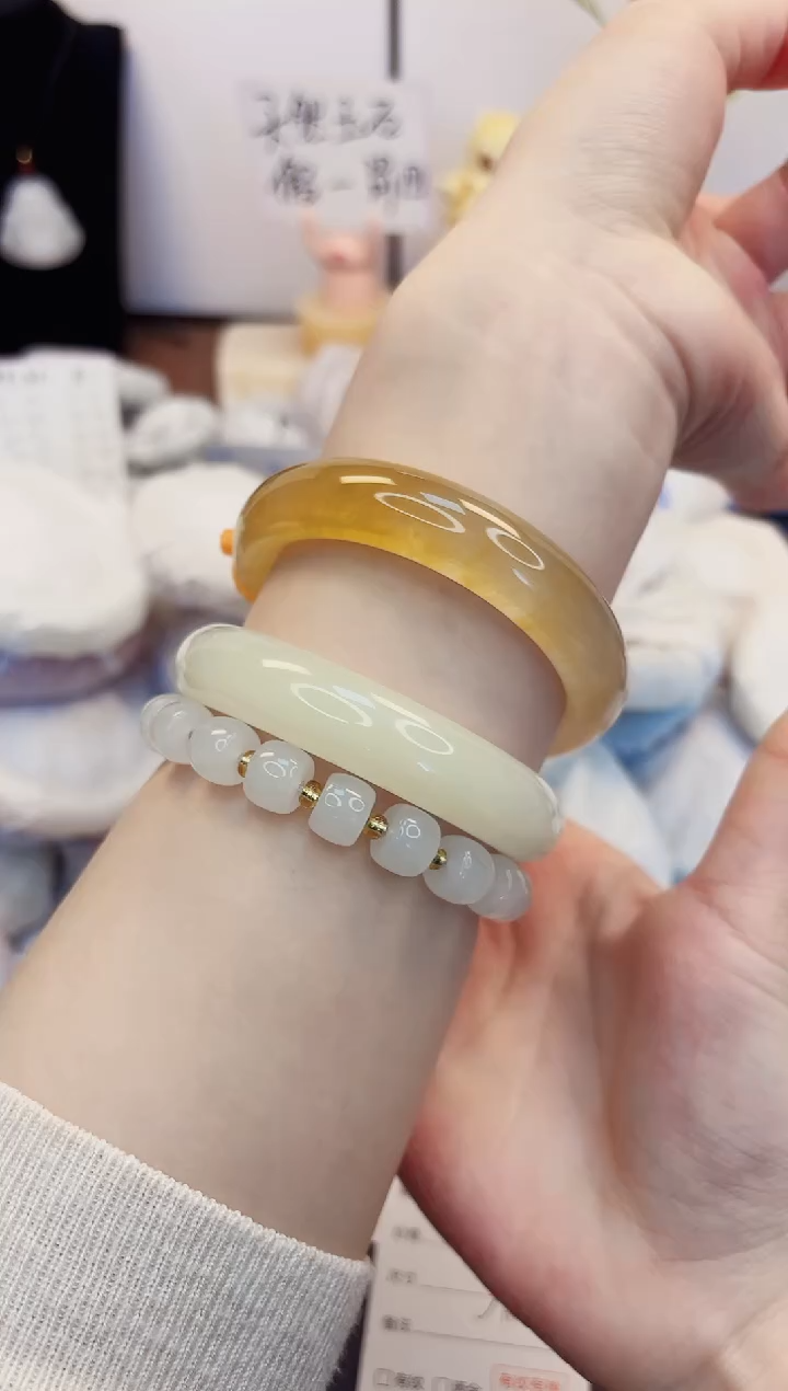 【闪购商品】石英质玉手镯未镶嵌44-财气镯-圈口57