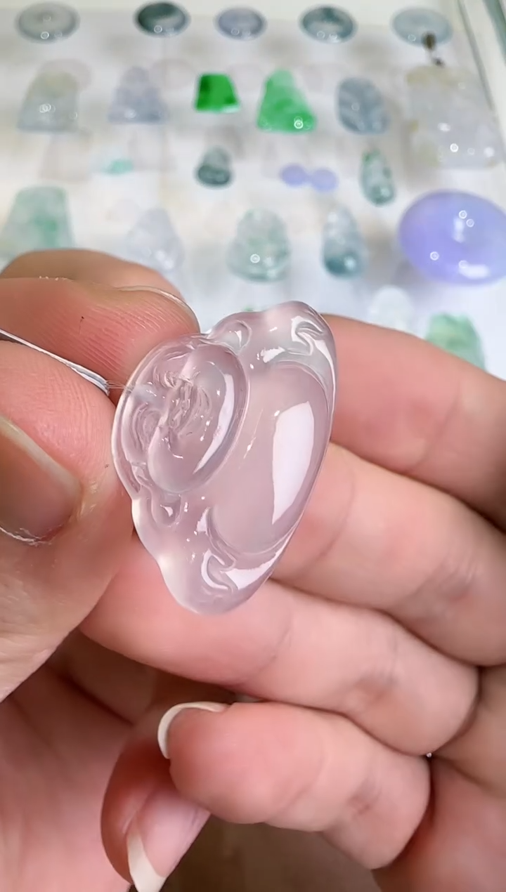 【闪购商品】翡翠吊坠(不含链)未镶嵌··