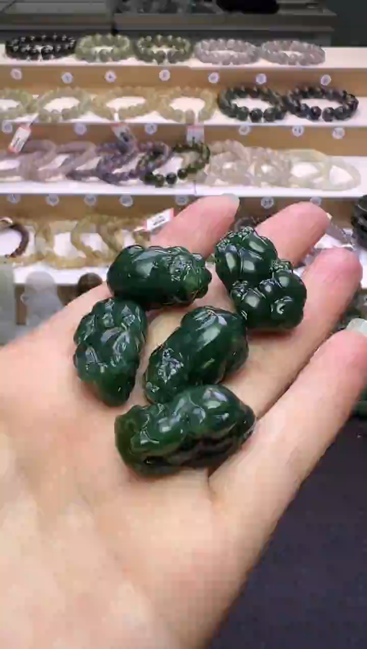 颈饰未镶嵌和田玉18号链接多样性发一约卡28*17*13有包容