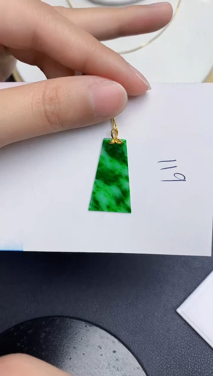 【闪购商品】翡翠颈饰18K金镶嵌000000000