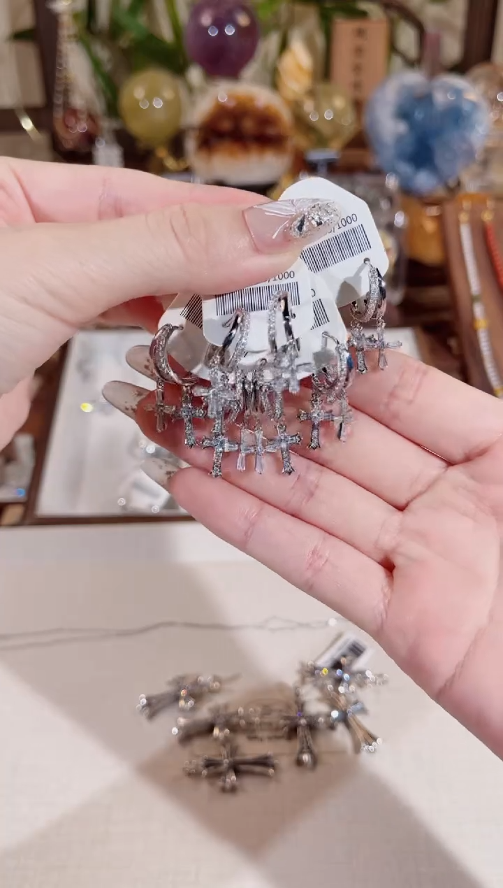 合金锆石925银BS51 多样性发一 颜色微差