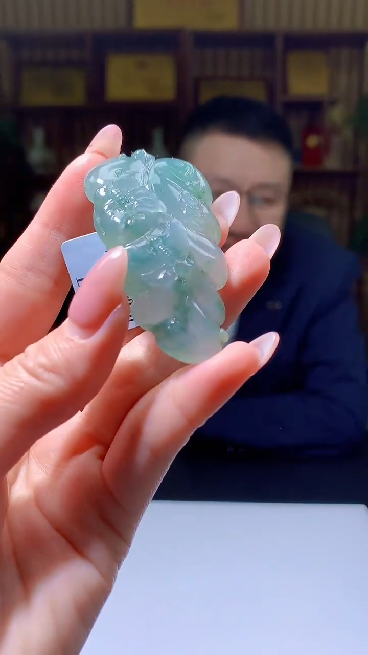 【闪购商品】定制翡翠未镶嵌8053jj-毛货挂件18赠珠链