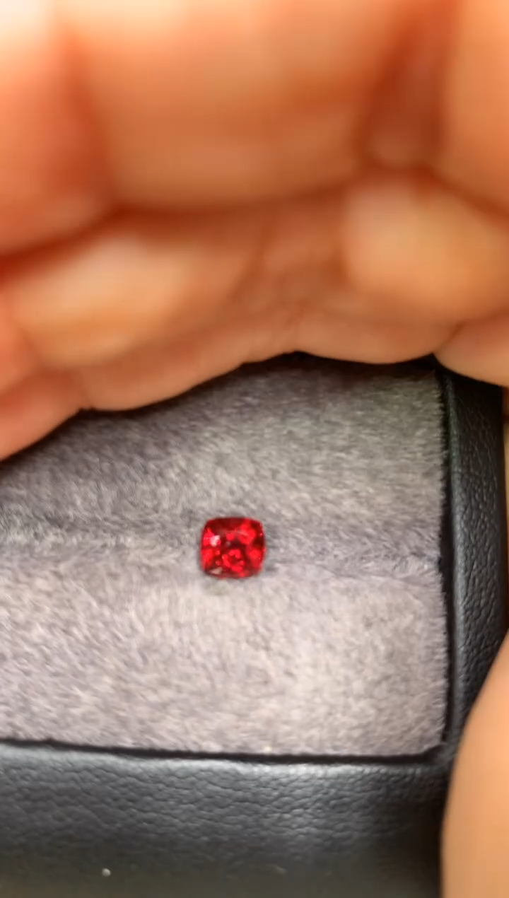 【闪购商品】定制尖晶石裸石未镶嵌枕型 红蔷薇色调 1.15ct