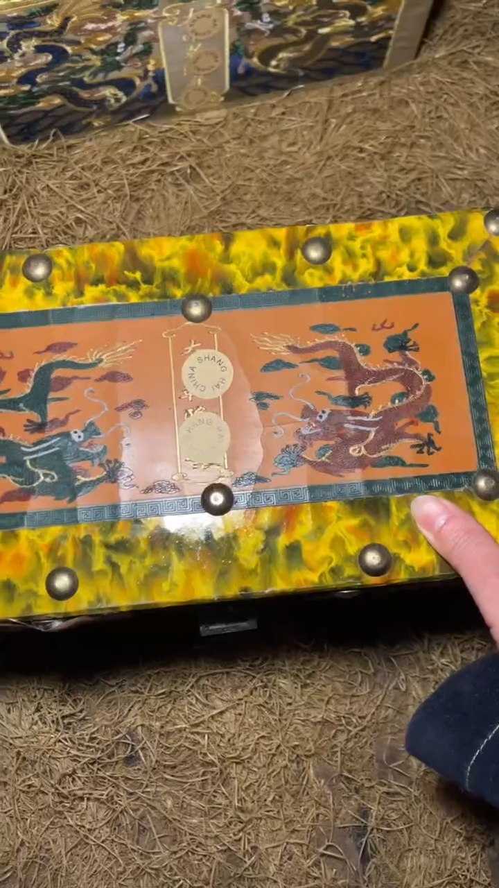 木摆件高端精美开黄漆器龙盒子一件链接