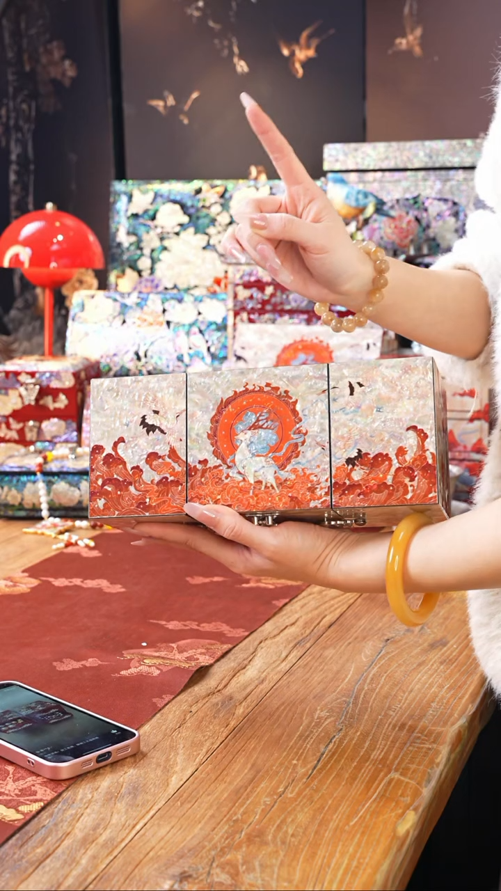 【闪购商品】瓷片豆包儿推荐饰品摆件