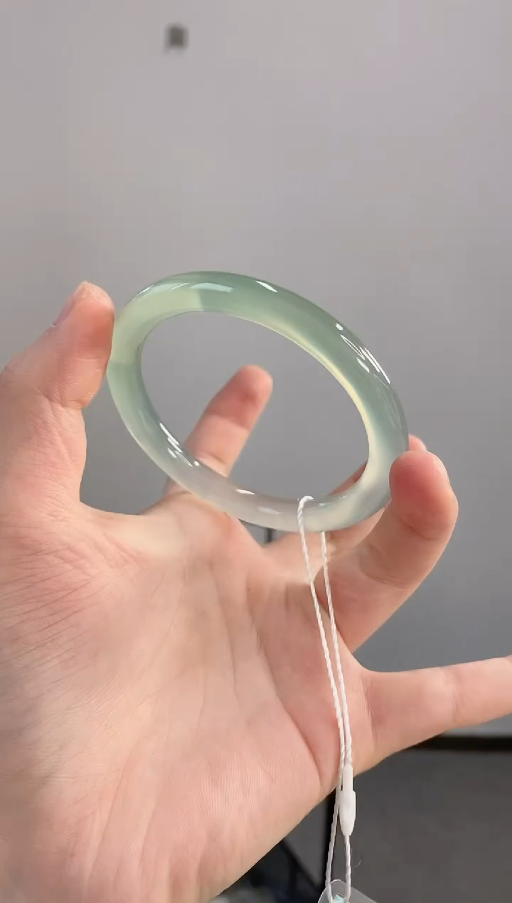 【闪购商品】玛瑙/玉髓手镯未镶嵌56圈圆条