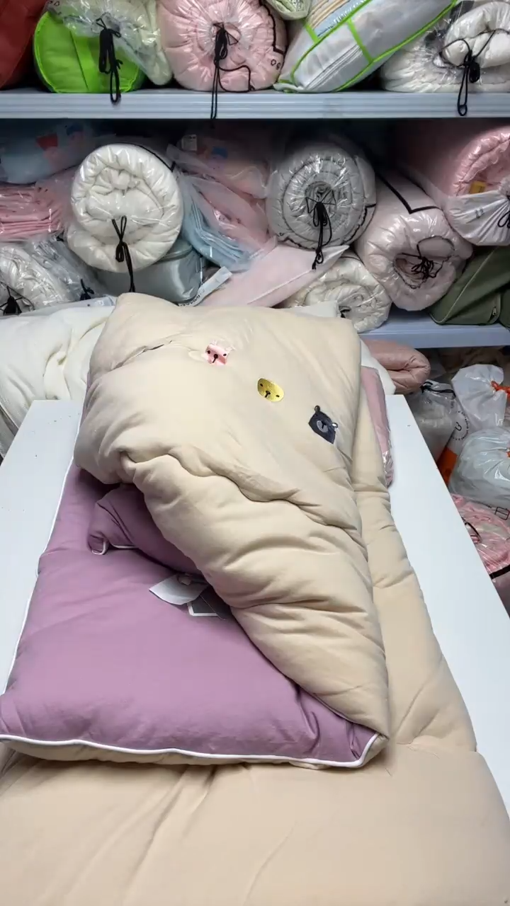 95%以上纯棉针织棉150*200单人被