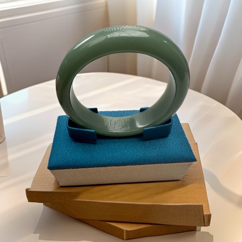 Z07高货俄料粉绿碧玉手镯多样性发货