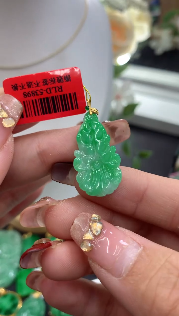 【闪购商品】翡翠吊坠(不含链)18K金镶嵌挂件