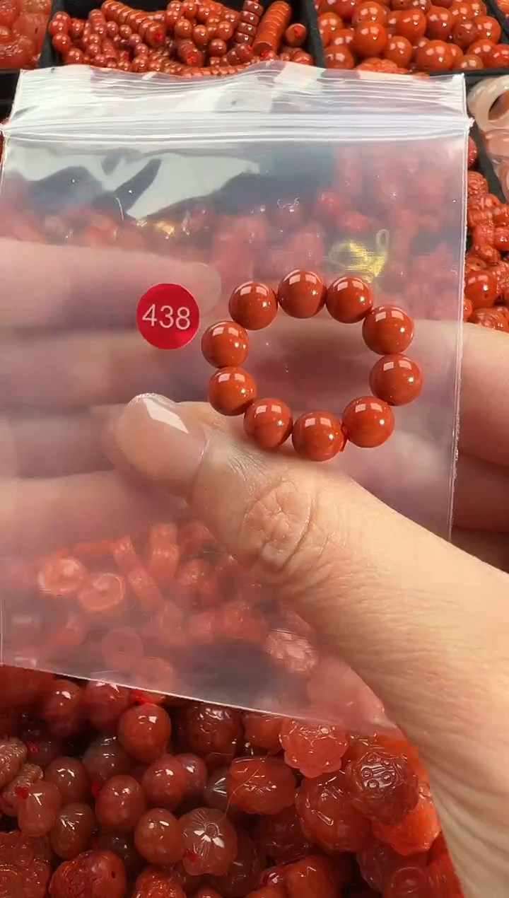 颈饰未镶嵌南红玛瑙1