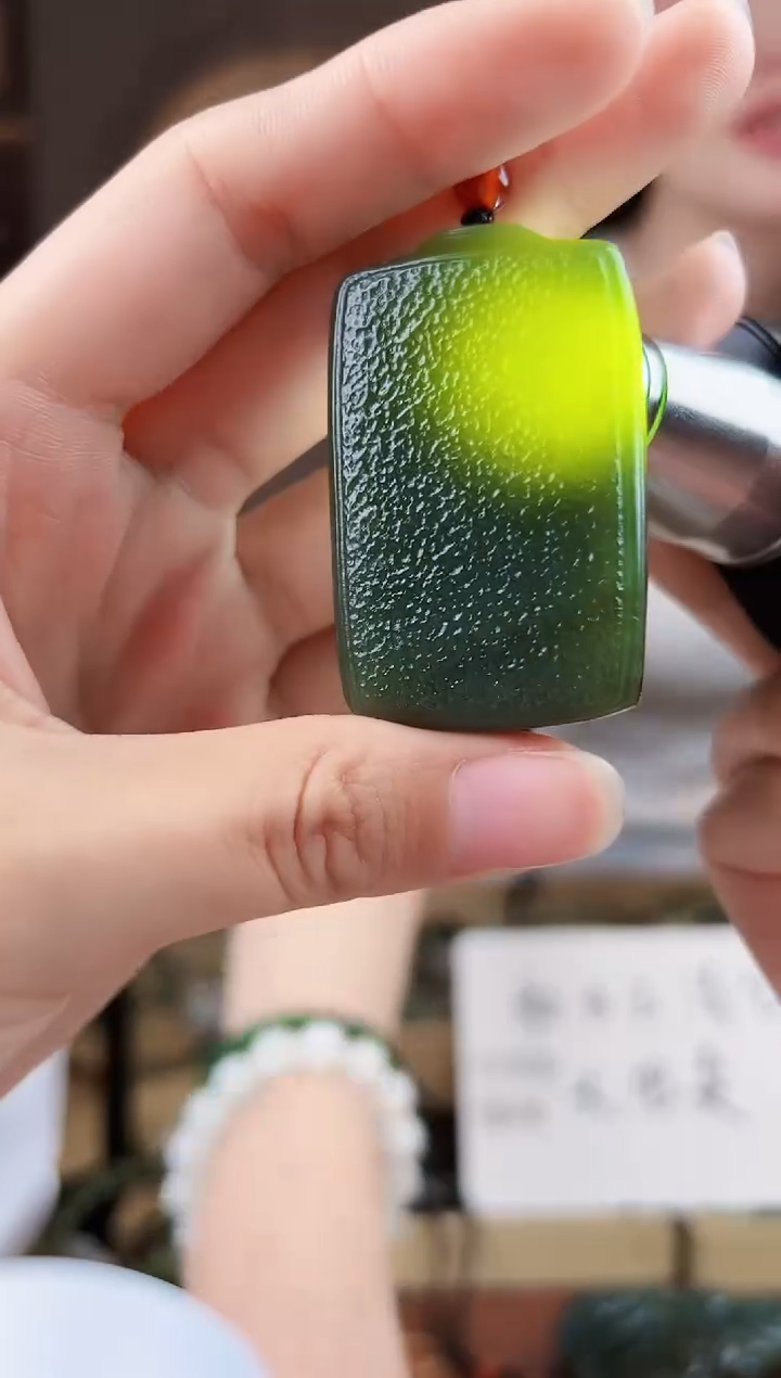 颈饰未镶嵌和田玉拍一发一，多样性发货