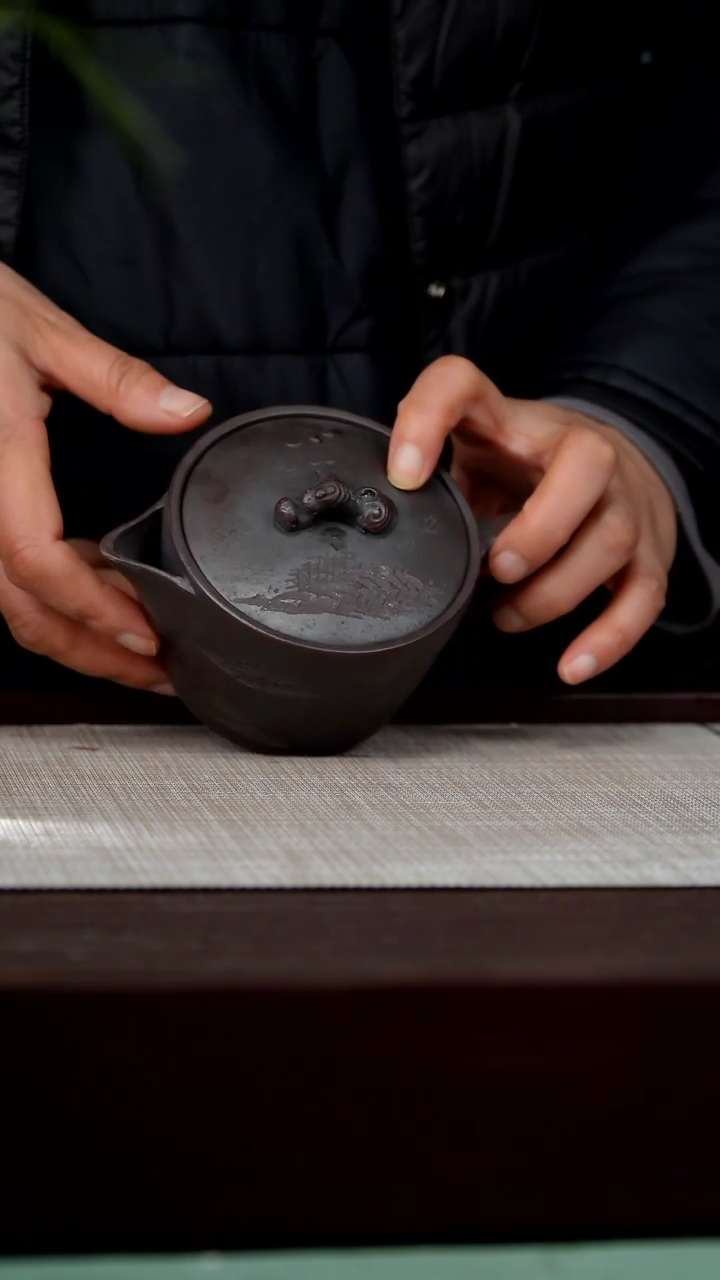 【闪购商品】宜兴原矿紫砂壶茶壶200C