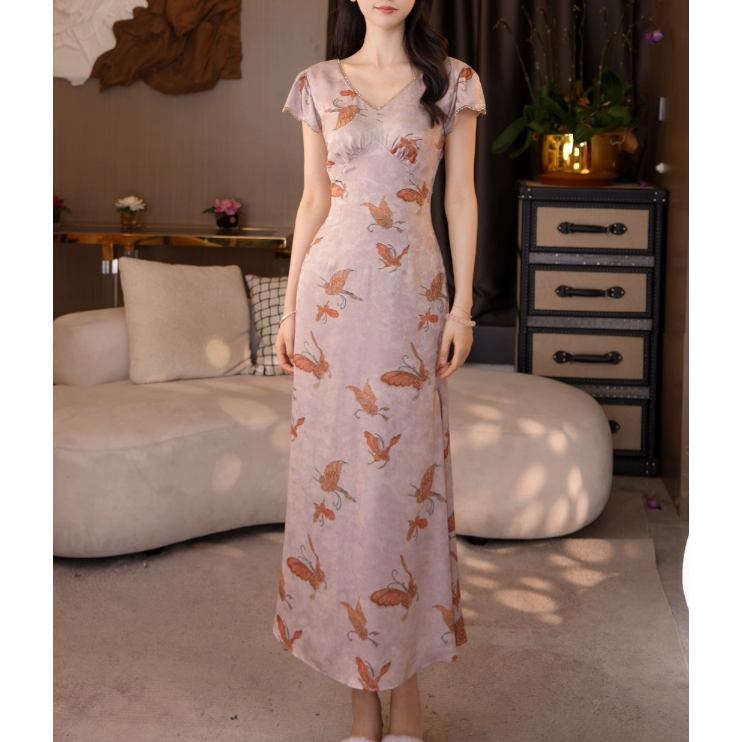 QIQI【蝶舞】夏季新款法式气质修身显瘦显高浪漫短袖连衣裙W-40797