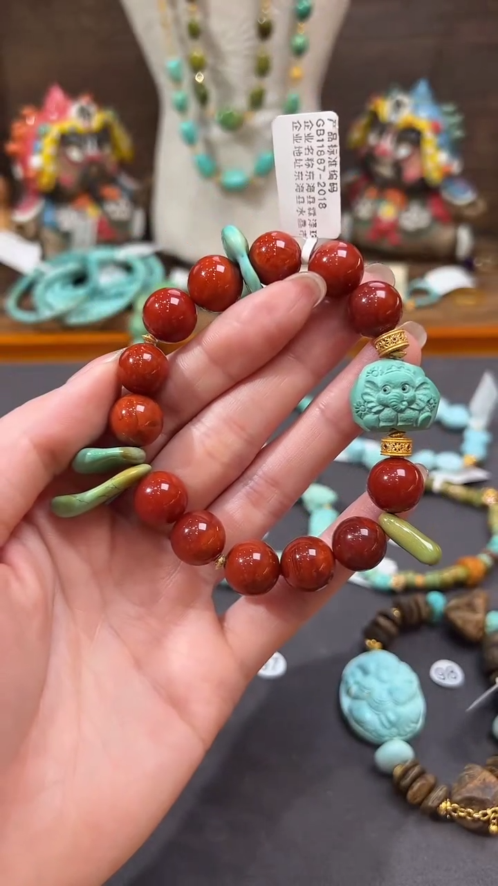 【闪购商品】南红玛瑙手链18K金镶嵌南红手链