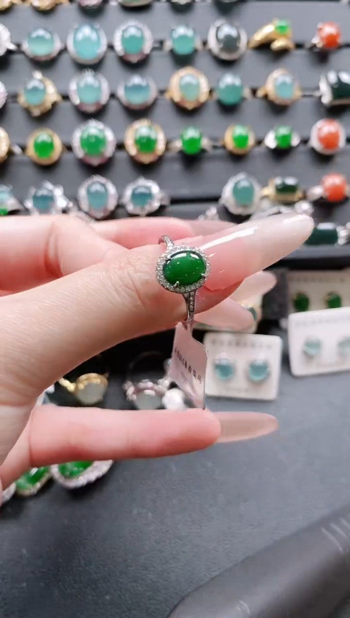 【闪购商品】翡翠戒指银S925镶嵌11111111
