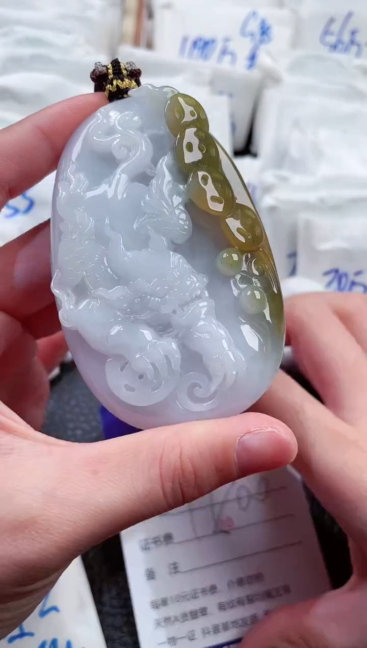 【闪购商品】翡翠颈饰未镶嵌00008400