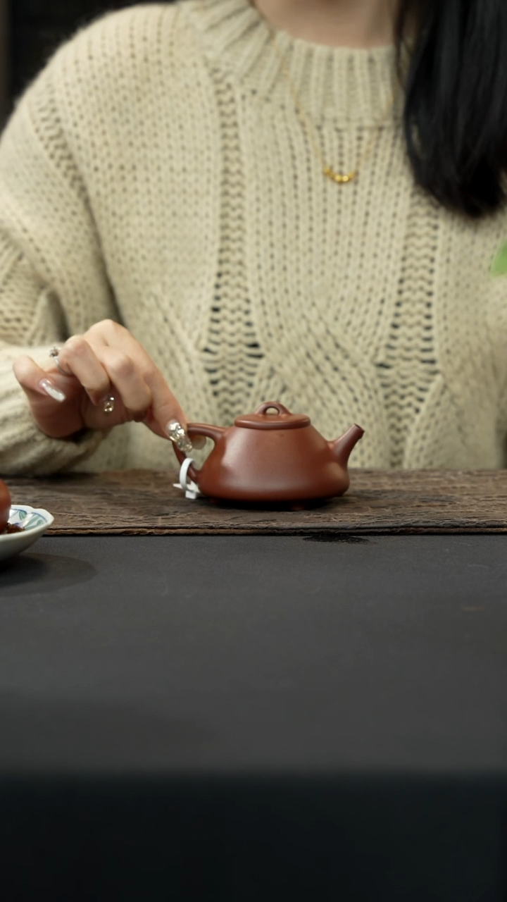 【闪购商品】紫砂茶壶底槽清子冶石瓢150cc