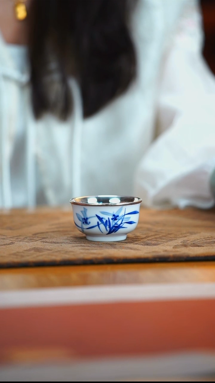 古悦包银杯          