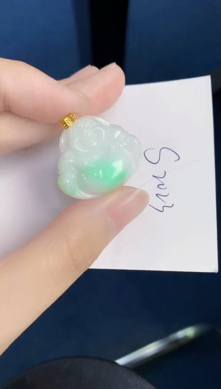 翡翠未镶嵌颈饰天然翡翠缅甸A货