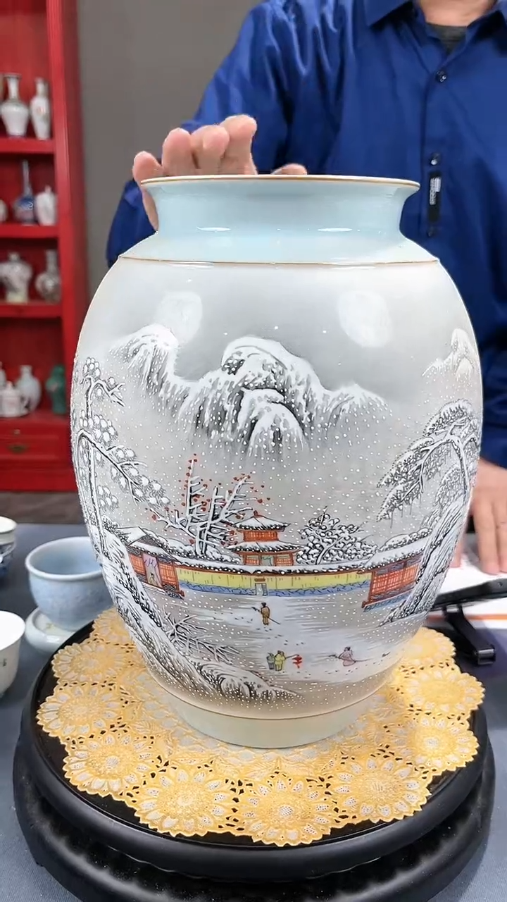 【闪购商品】官窑瓷画院604官窑瓷画院墨彩雪景赏瓶
