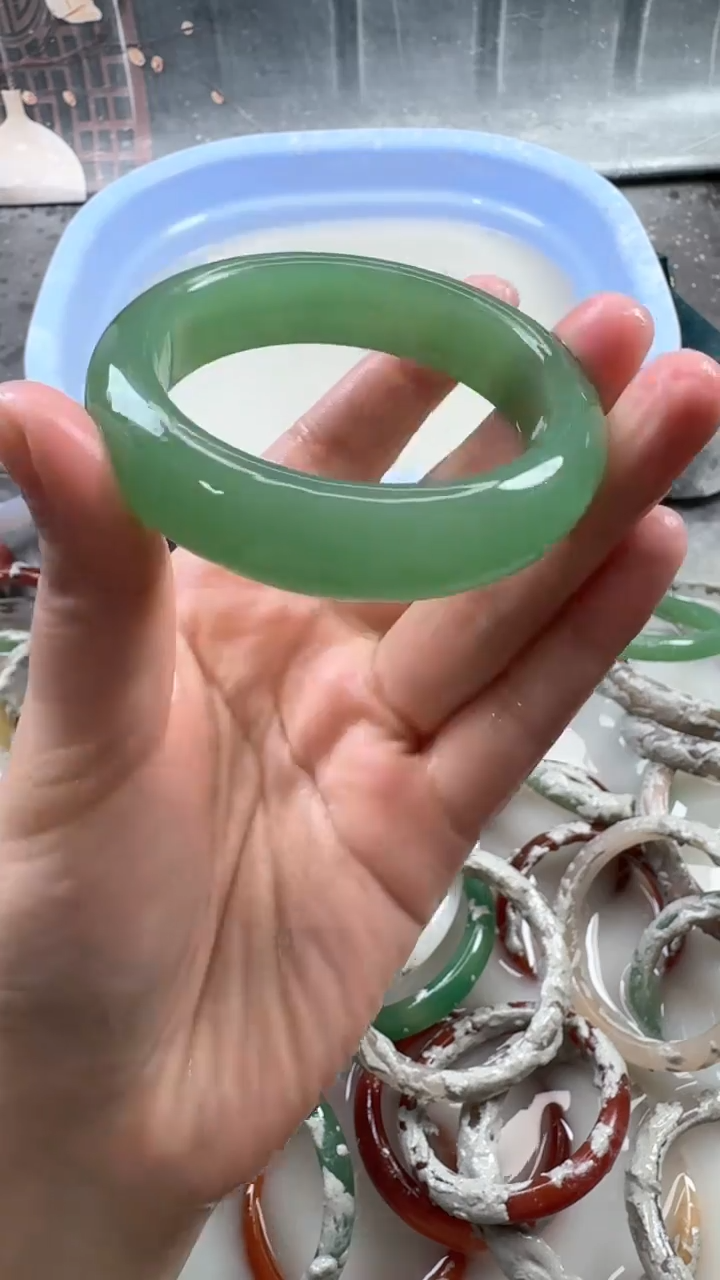 【闪购商品】石英质玉手镯未镶嵌114