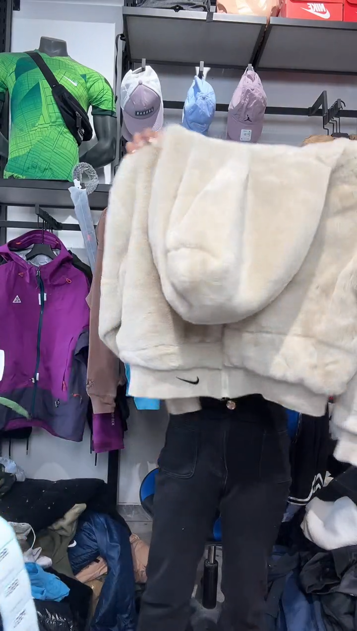 1553编码 瑕疵款直播间过款为准 尺码L