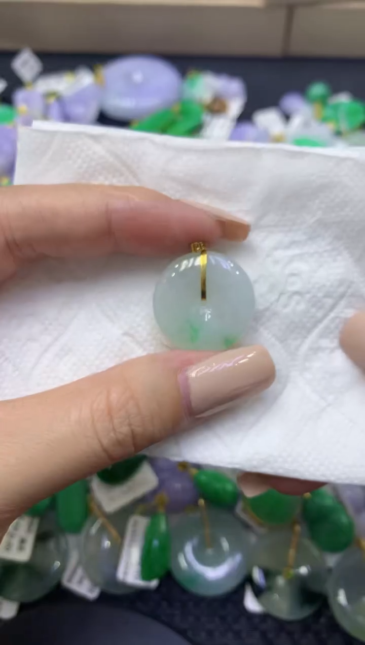 颈饰18K金镶嵌翡翠天然缅甸翡翠A货