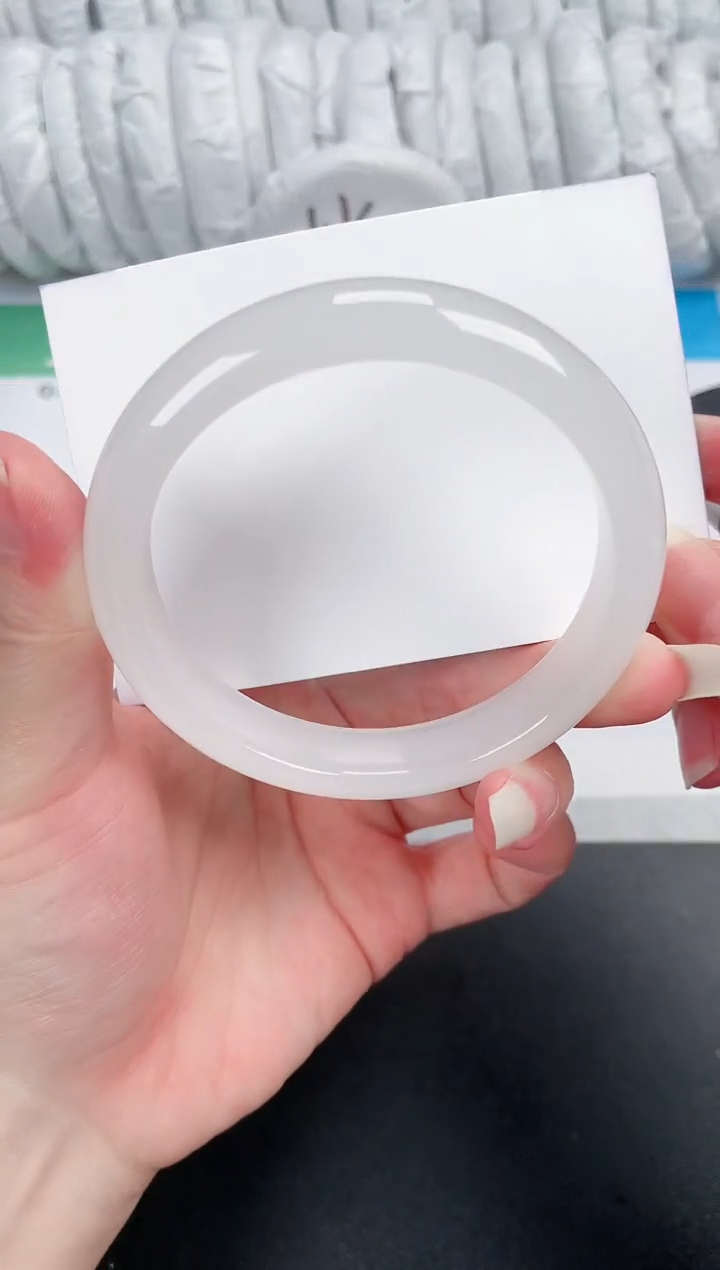 石英质玉手镯未镶嵌35-62.5