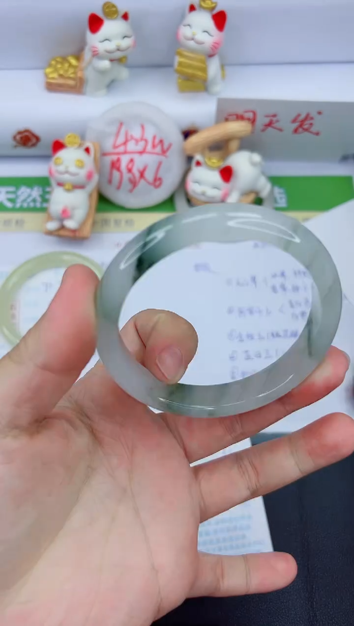 【闪购商品】石英质玉手镯未镶嵌722-61