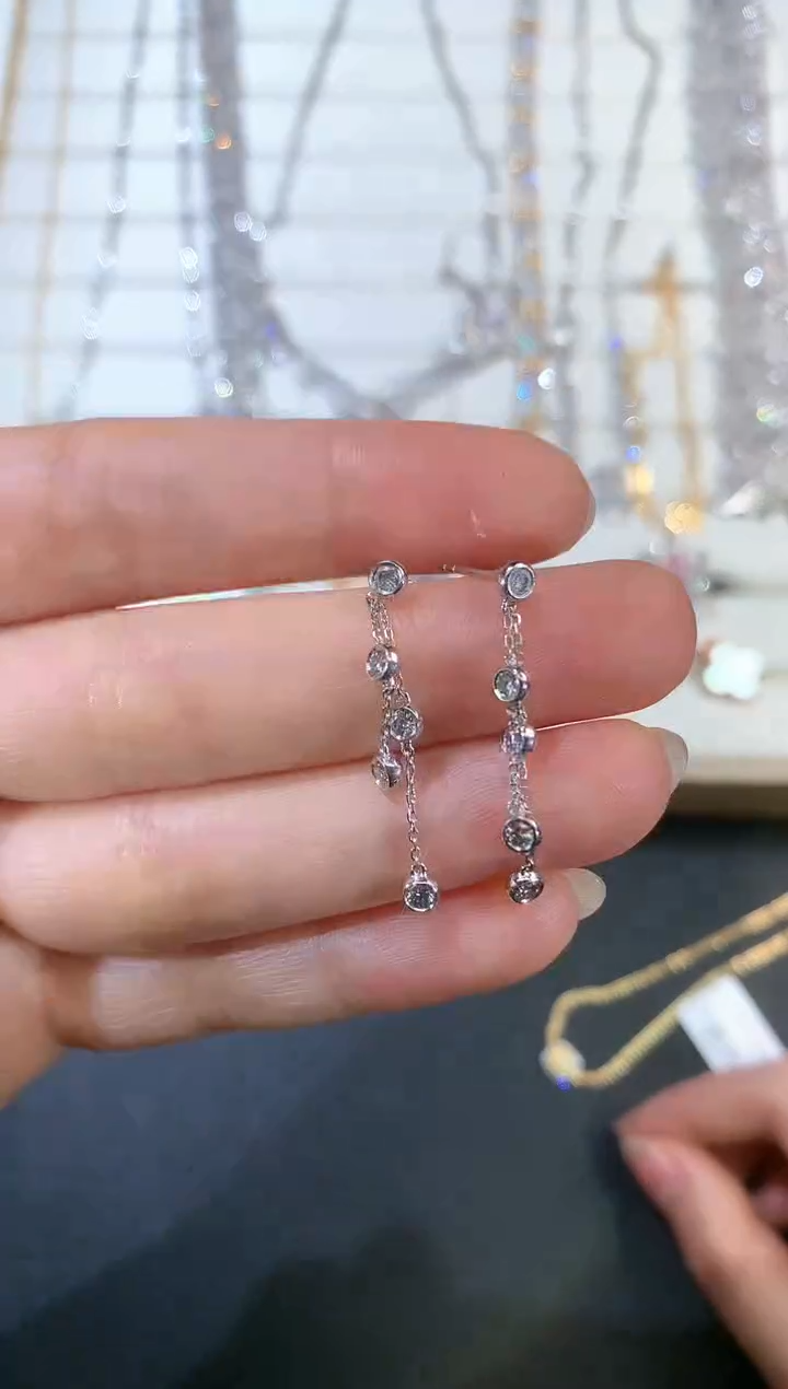 【闪购商品】钻石耳饰18K金镶嵌S269|2980